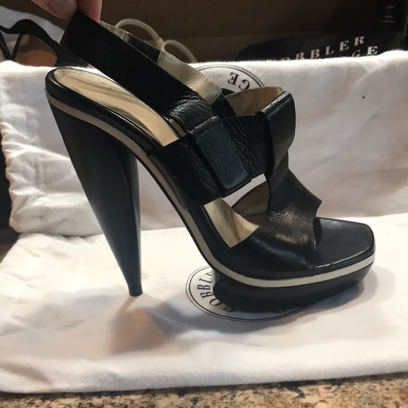 Balenciaga Shoes - Balenciaga Black sz 39 6” heels killer